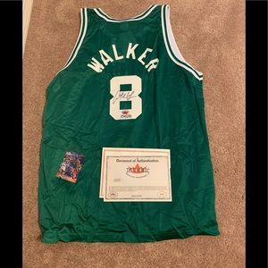 Antoine Walker Signed Jersey and Basketball Cards